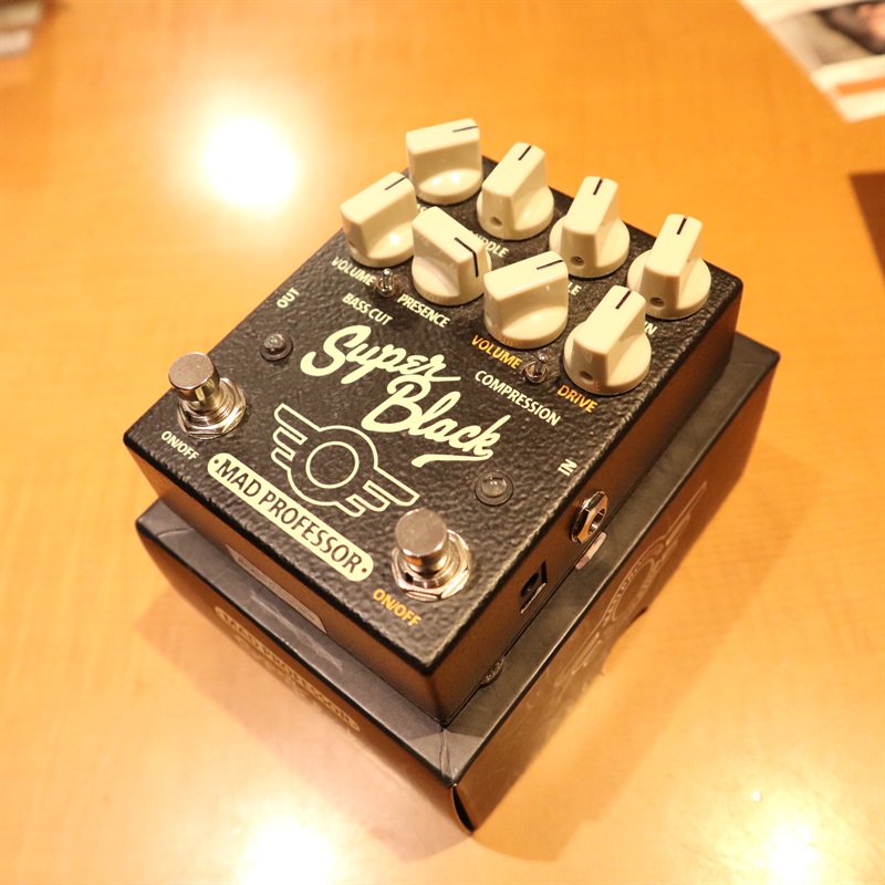 MAD PROFESSOR Super Blackの画像